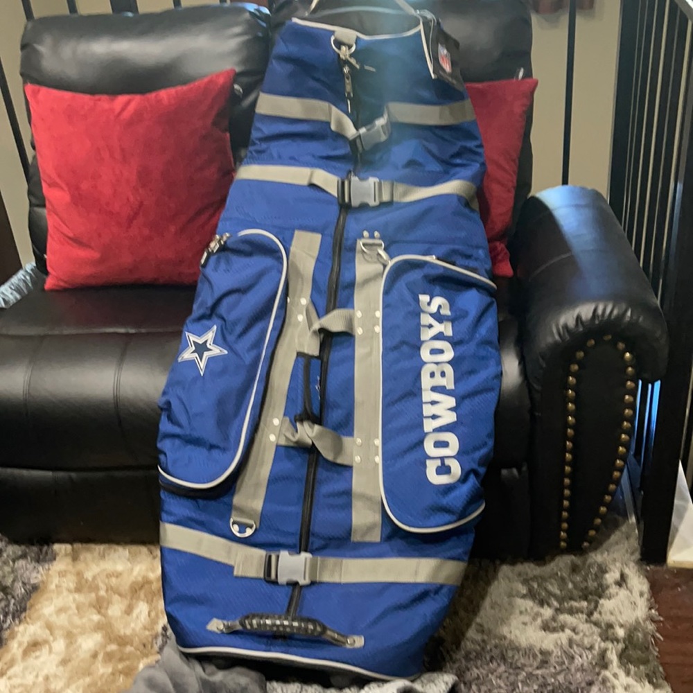 New NFL Cowboys Wheeling Golf Travel Cover